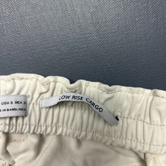 Bershka Pants Women's Small Cream Low Rise Cargo Wide Leg Utility Cotton Outdoor - Picture 4 of 15